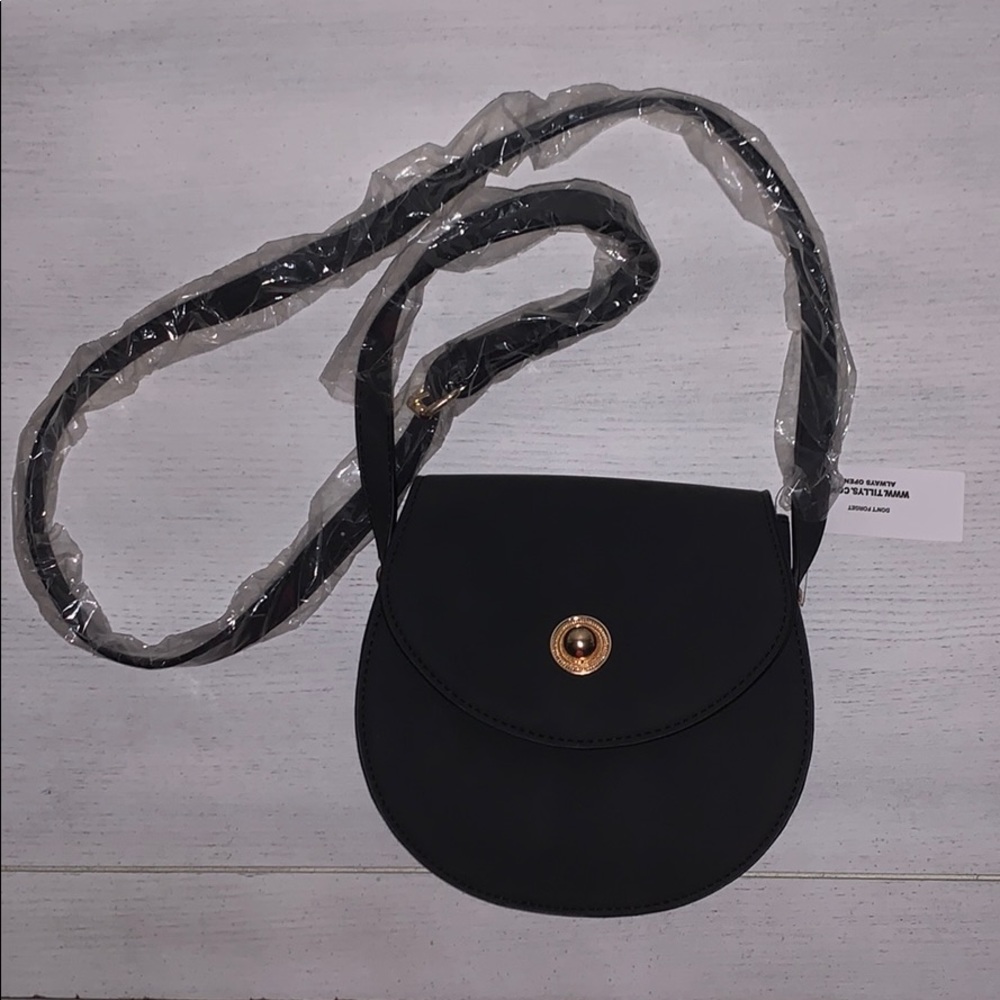 new tilly’s crossbody